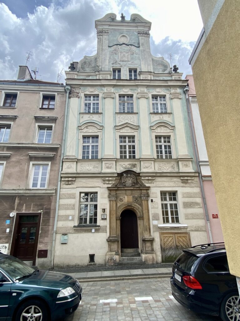 zabytkowa kamienica