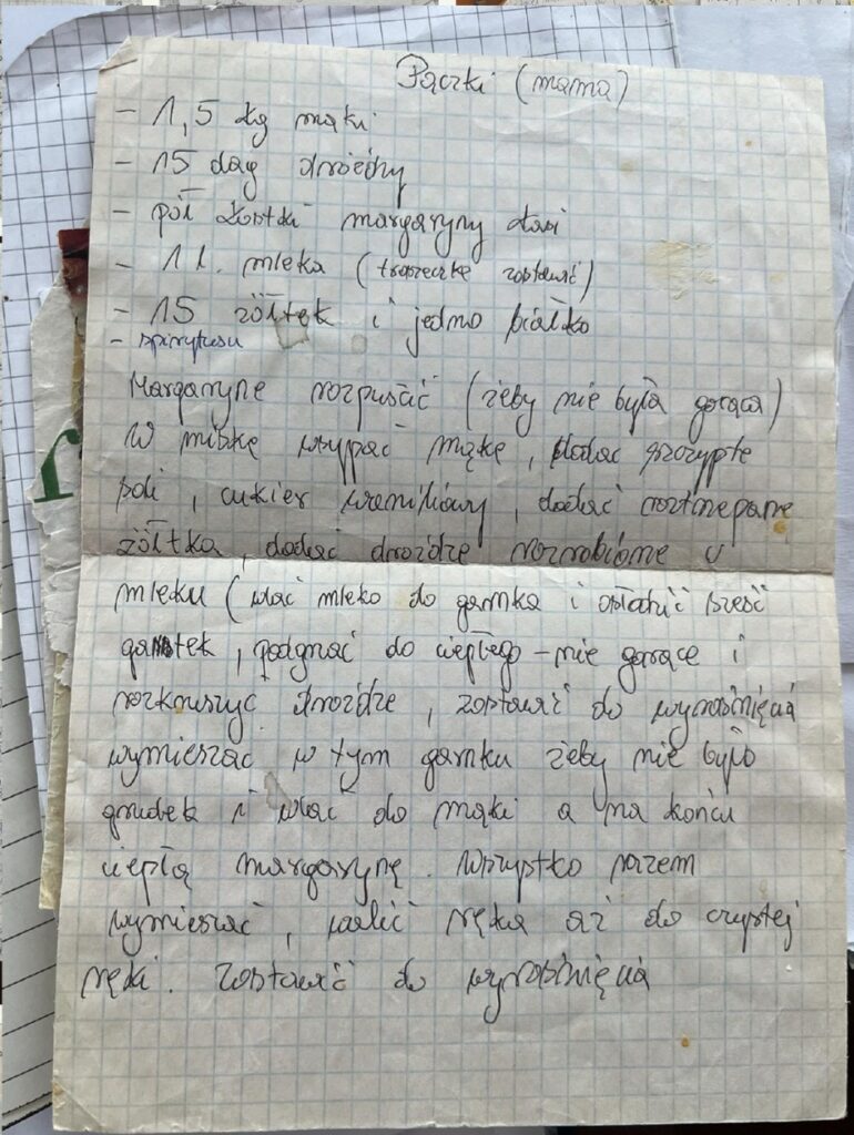 stara kartka zapisana niebieskim długopisem z przepisem na pączki